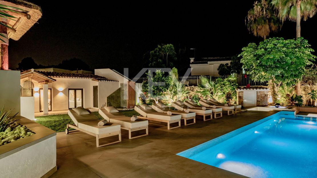 Просторная вилла предлагается в краткосрочную аренду в Nagueles, Golden Mile, Marbella