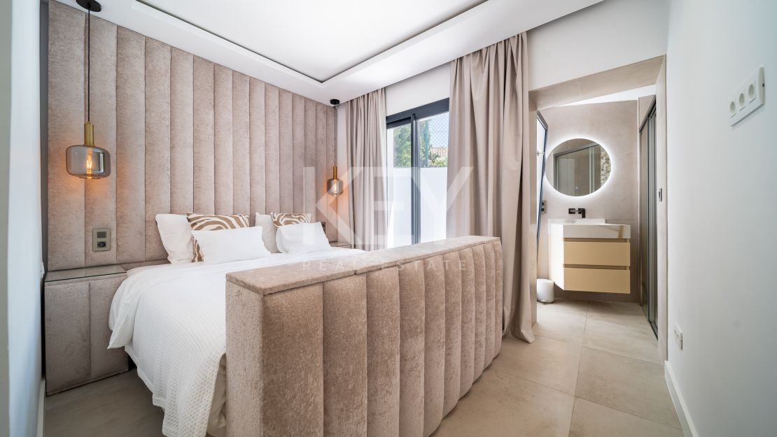 Просторная вилла предлагается в краткосрочную аренду в Nagueles, Golden Mile, Marbella