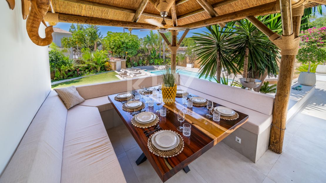 Просторная вилла предлагается в краткосрочную аренду в Nagueles, Golden Mile, Marbella