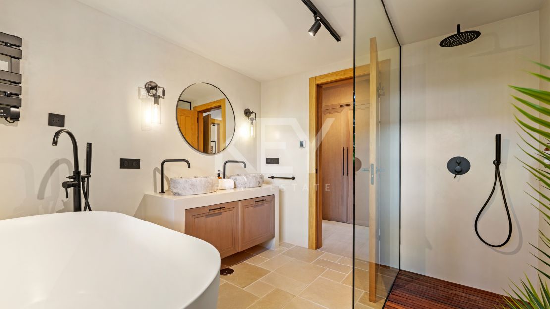  Villa Harmony: Propiedad de lujo en alquiler en Nueva Andalucía, Marbella.