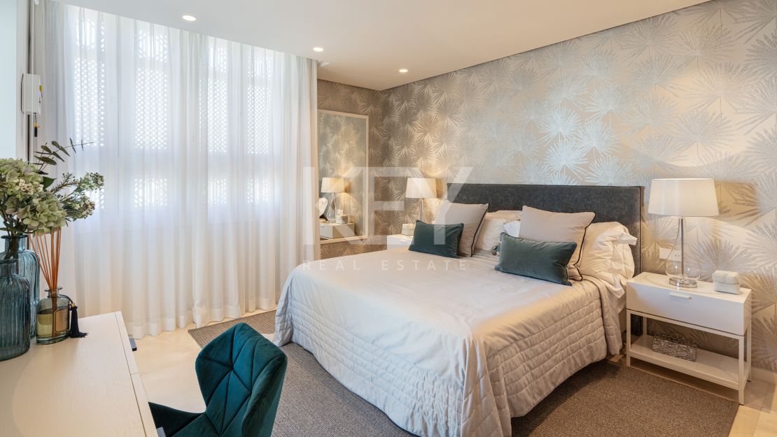 Роскошный двухэтажный пентхаус на первой линии пляжа в Пуэнте Романо, Золотая Миля