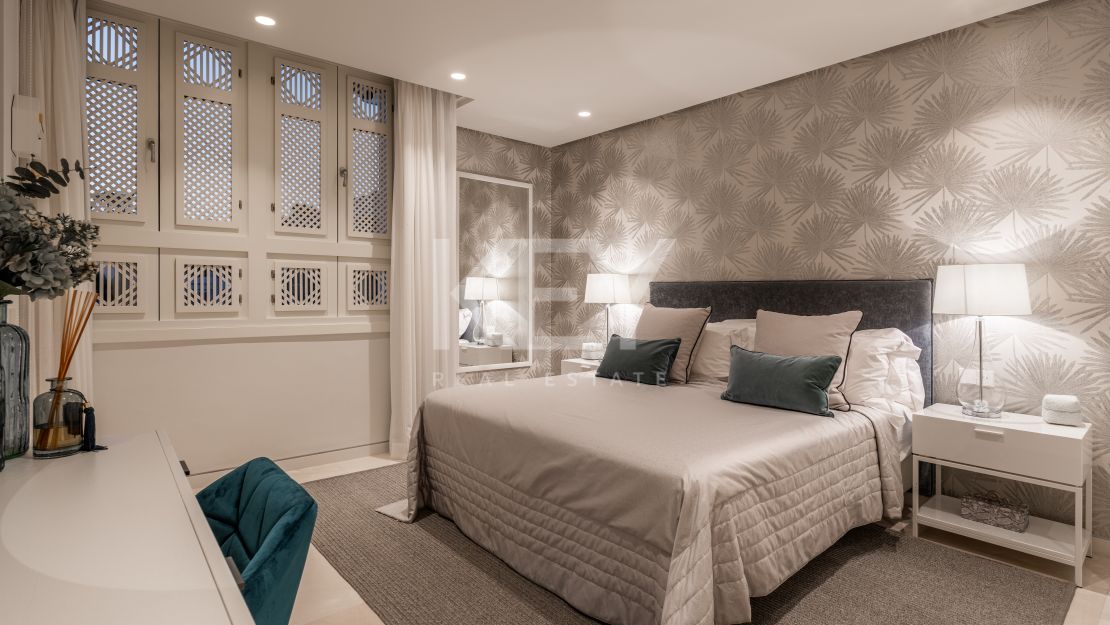 Роскошный двухэтажный пентхаус на первой линии пляжа в Пуэнте Романо, Золотая Миля