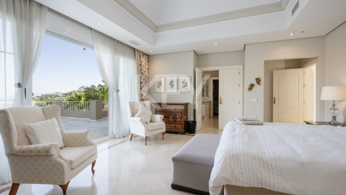 Lujosa Mansión Andaluza en Venta con Espectaculares Vistas en Nueva Andalucía