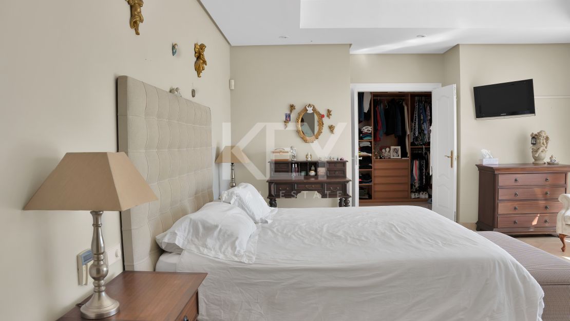 Lujosa Mansión Andaluza en Venta con Espectaculares Vistas en Nueva Andalucía