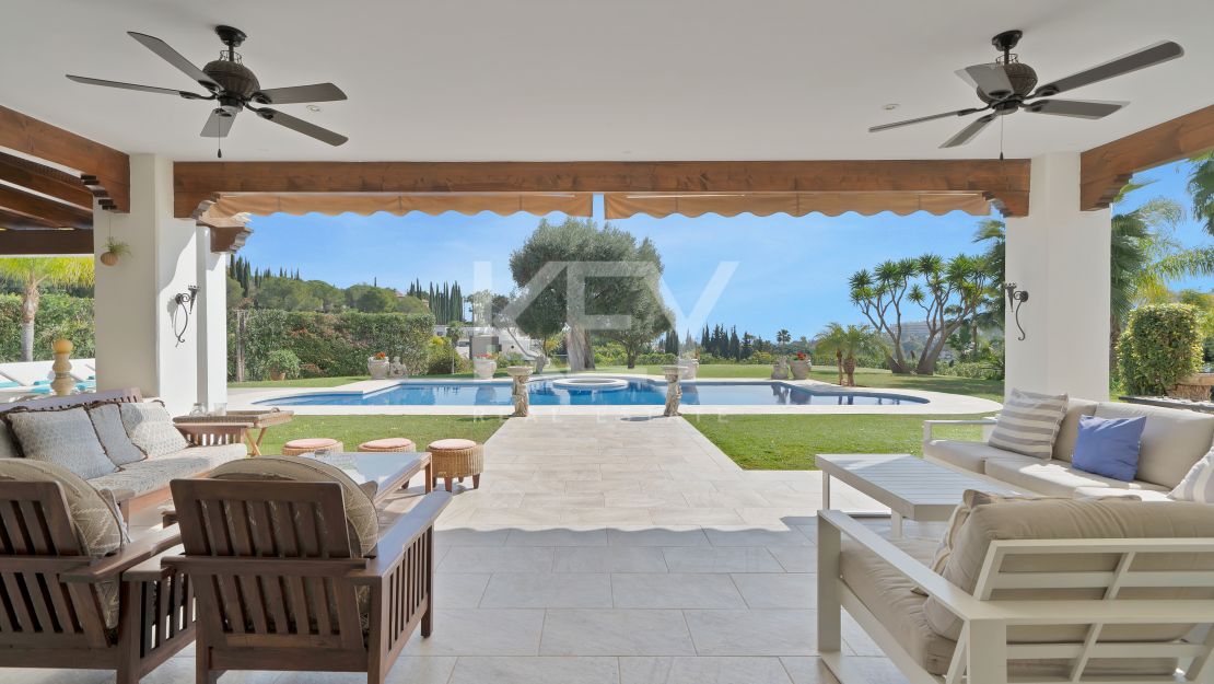 Lujosa Mansión Andaluza en Venta con Espectaculares Vistas en Nueva Andalucía