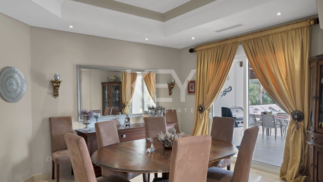 Lujosa Mansión Andaluza en Venta con Espectaculares Vistas en Nueva Andalucía