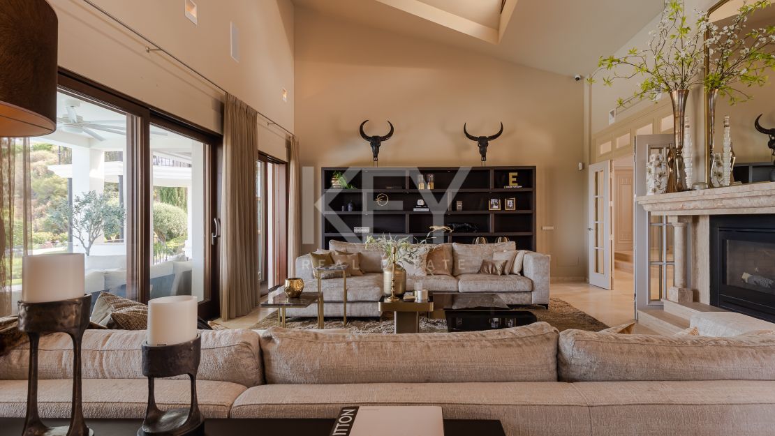 Роскошная вилла с видом на море Эль Эррохо, Бенаавис