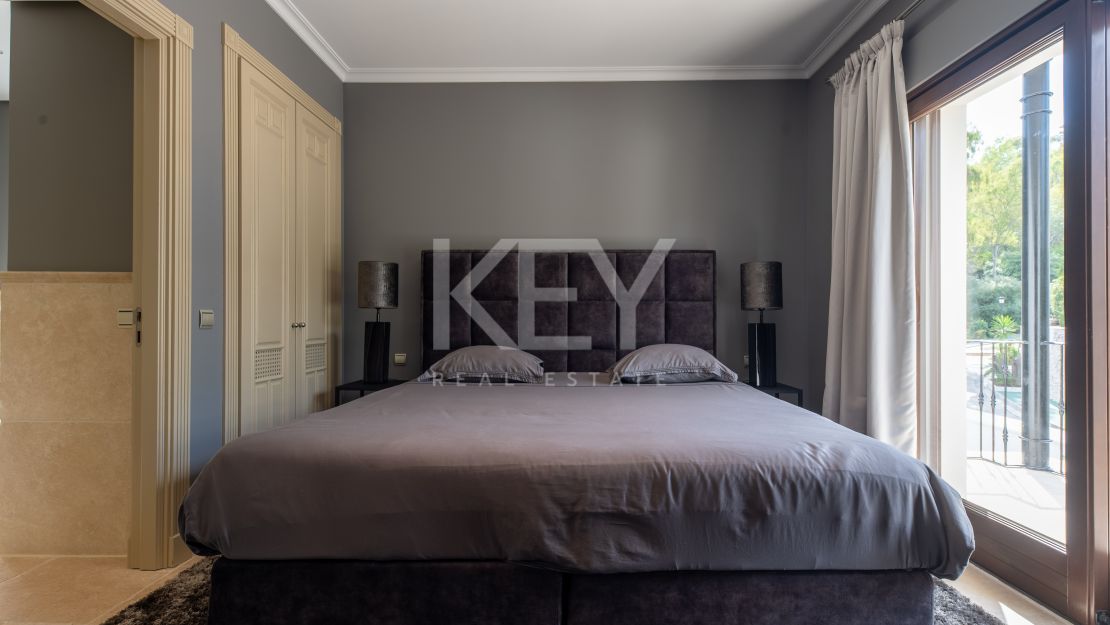 Роскошная вилла с видом на море Эль Эррохо, Бенаавис