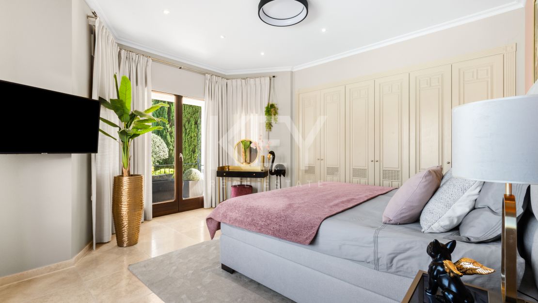 Роскошная вилла с видом на море Эль Эррохо, Бенаавис