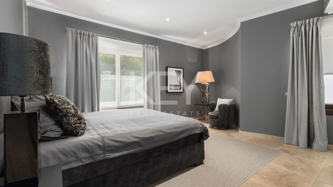 Роскошная вилла с видом на море Эль Эррохо, Бенаавис