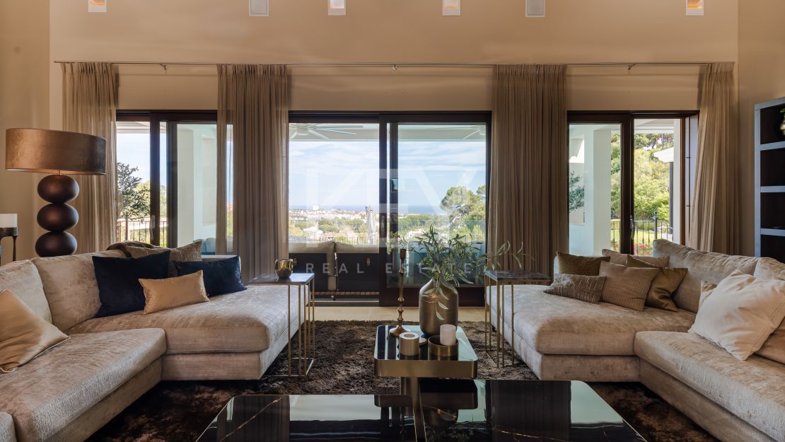 Роскошная вилла с видом на море Эль Эррохо, Бенаавис