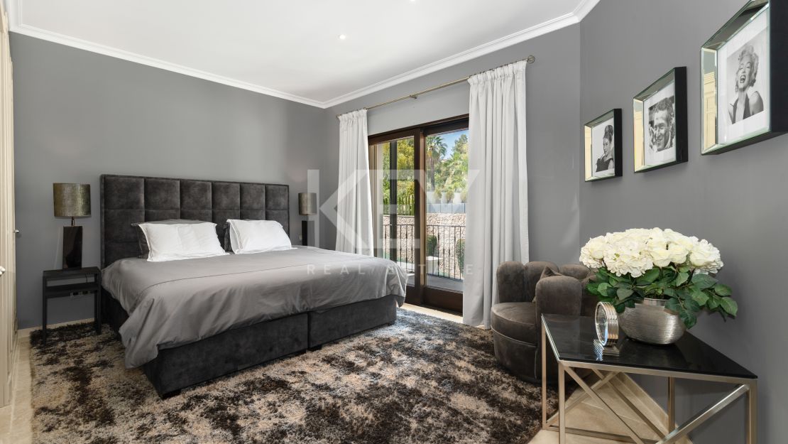 Роскошная вилла с видом на море Эль Эррохо, Бенаавис