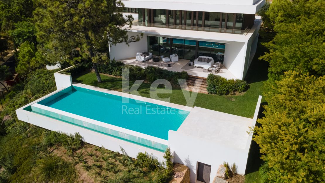 Impresionante villa moderna a estrenar en venta en La Reserva del Alcuzcuz, Benahavis
