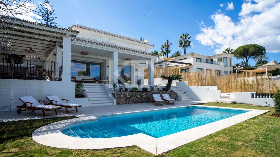 Modern Villa in Las Brisas Golf, Nueva Andalucia, Marbella for Sale