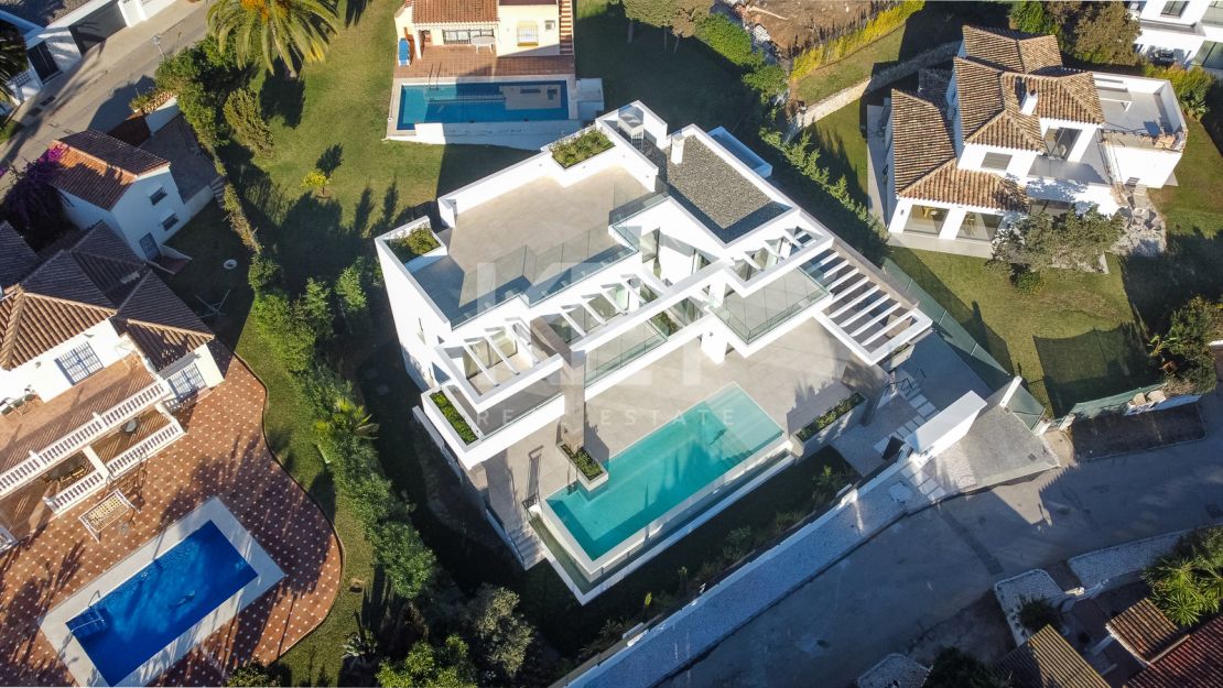 Fabulous Villa for Sale in Marbesa, Elvira Close to the Beach