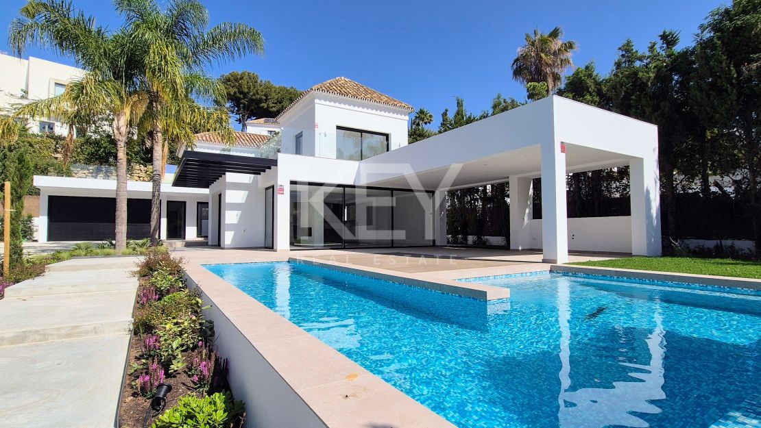 Brand new villa for sale in El Paraiso, Paraiso Alto, Benahavis