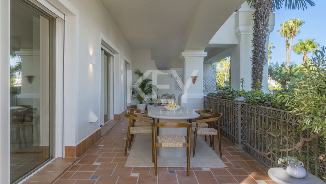 Elegant ground floor apartment with designer interiors in Altos Reales, Marbella Golden Mile