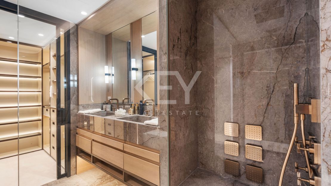 Luxury apartment for sale in Puente Romano, the Golden Mile, Marbella