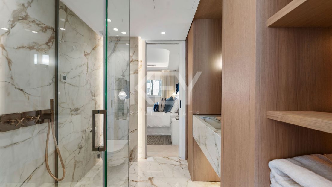 Luxury apartment for sale in Puente Romano, the Golden Mile, Marbella