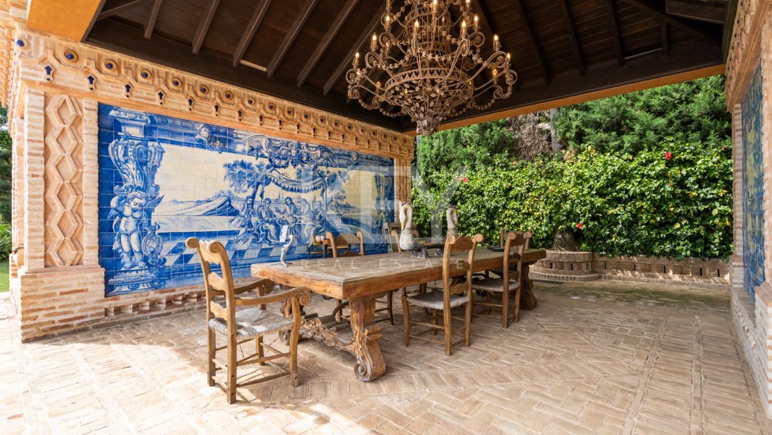 Потрясающая вилла на продажу на Золотой Миле, Марбея