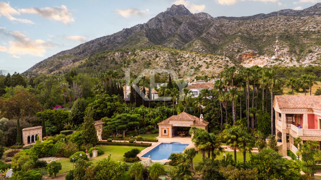 Потрясающая вилла на продажу на Золотой Миле, Марбея