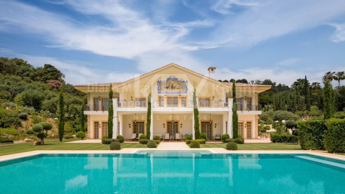 Luxury villa for sale in the perfect La Zagaleta, Benahavis