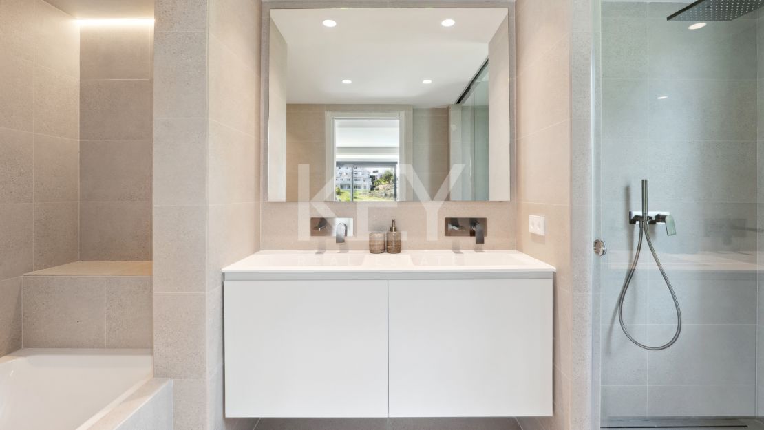 Luxurious villa for sale in Nueva Andalucia, Marbella