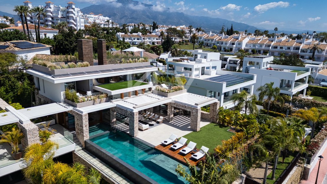 Fabulous villa for sale in Nueva Andalucia, Marbella