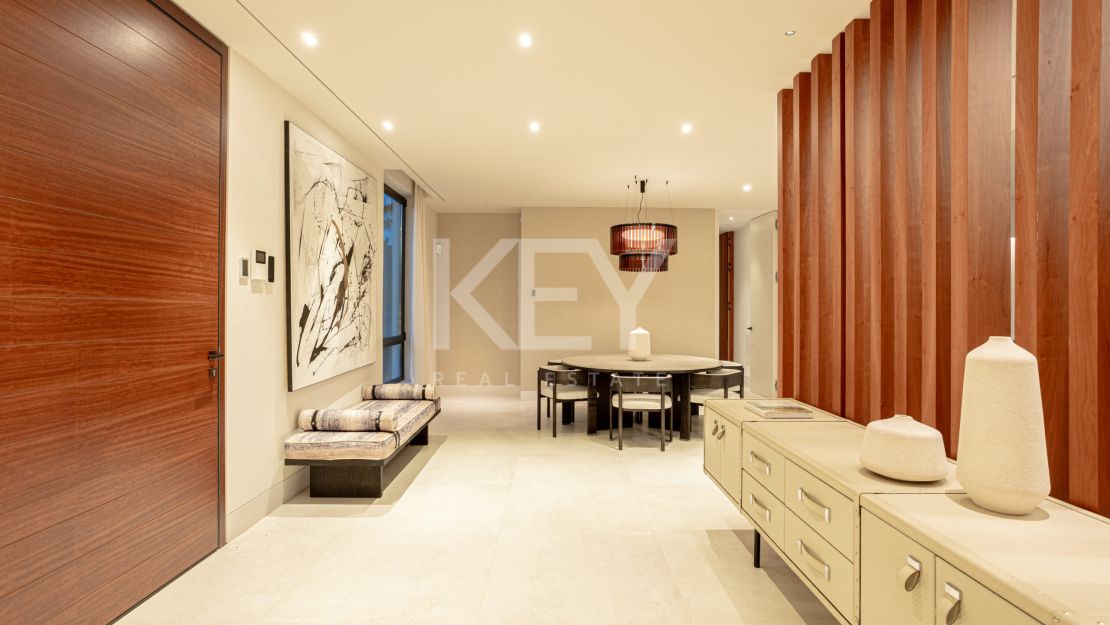 Modern and stylish villa for sale in El Paraiso, Estepona, Malaga