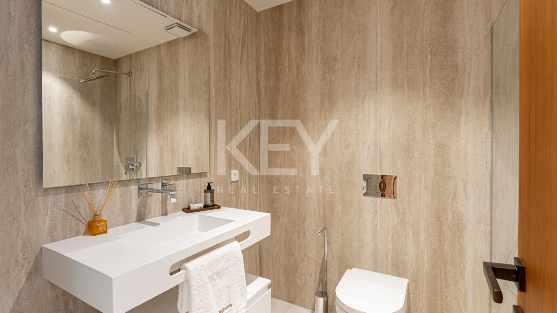 Modern and stylish villa for sale in El Paraiso, Estepona, Malaga