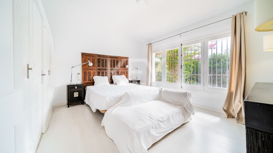 Spacious and comfortable villa for long-term rent in Nagueles, Golden Mile, Marbella