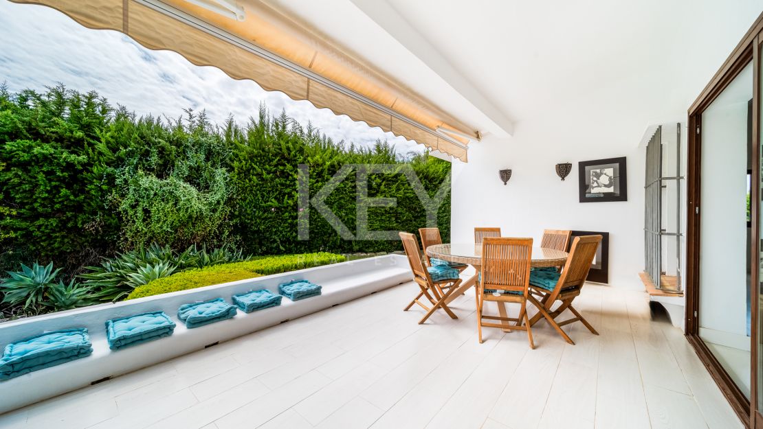 Spacious and comfortable villa for long-term rent in Nagueles, Golden Mile, Marbella
