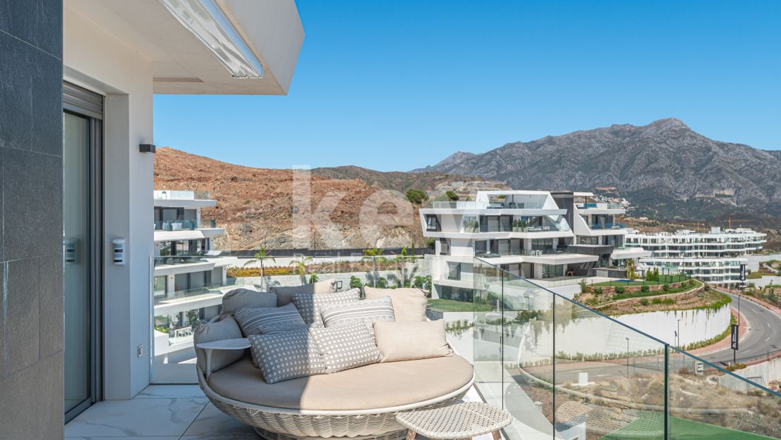 The luxurious penthouse for sale in Benahavis