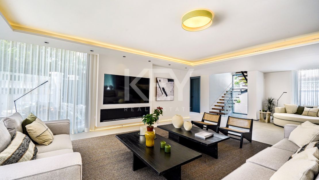 Totally refurbished, contemporary villa for sale in Nueva Andalucia, Marbella