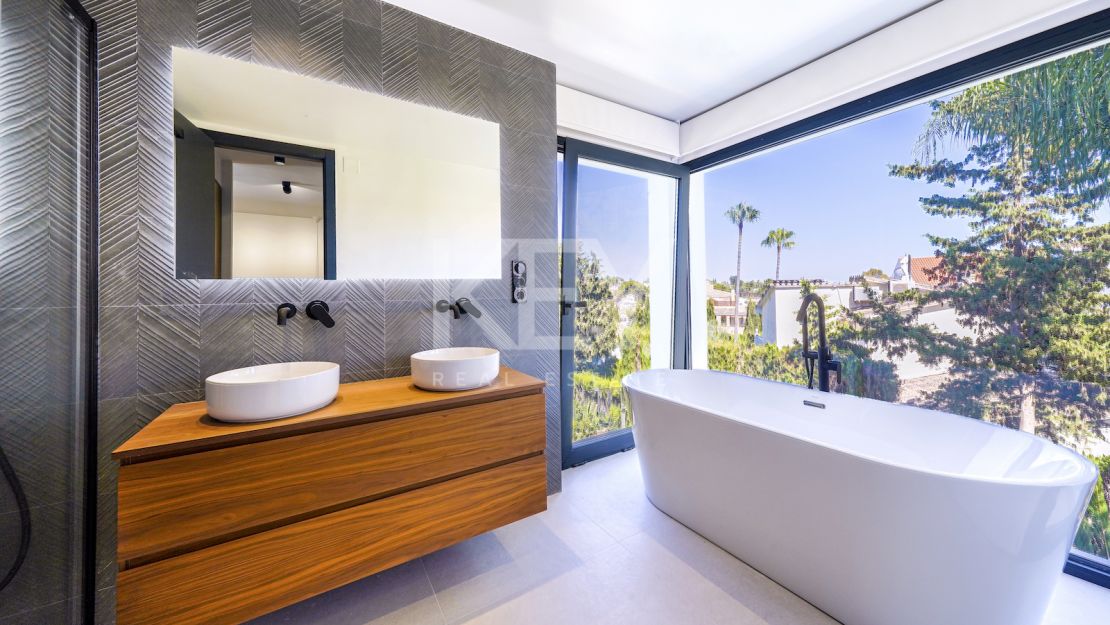 Totally refurbished, contemporary villa for sale in Nueva Andalucia, Marbella