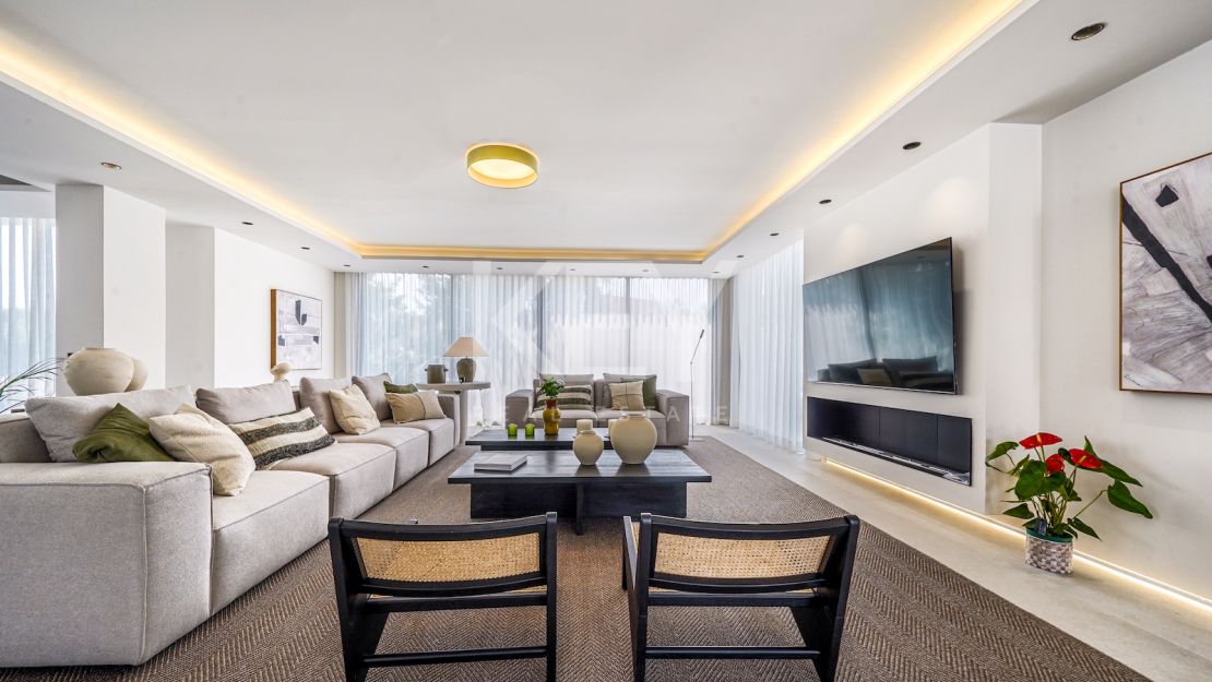 Totally refurbished, contemporary villa for sale in Nueva Andalucia, Marbella