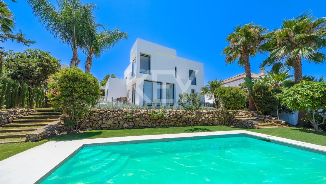 Totally refurbished, contemporary villa for sale in Nueva Andalucia, Marbella