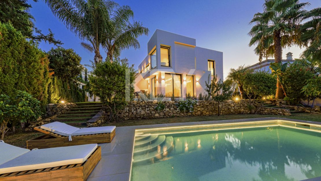 Totally refurbished, contemporary villa for sale in Nueva Andalucia, Marbella