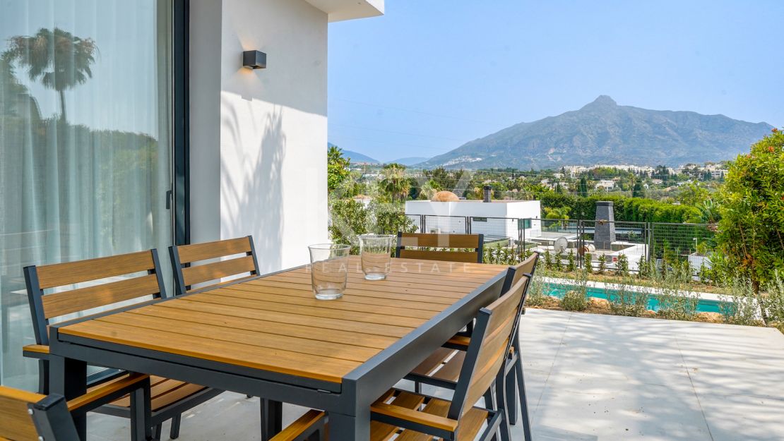 Totally refurbished, contemporary villa for sale in Nueva Andalucia, Marbella