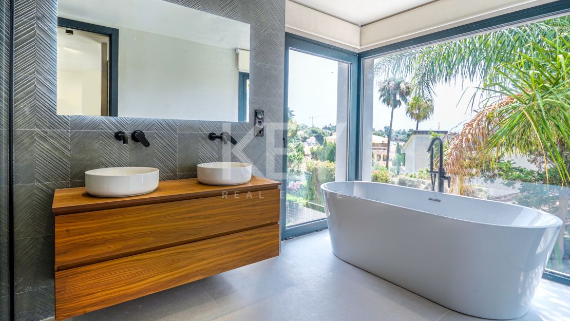 Totally refurbished, contemporary villa for sale in Nueva Andalucia, Marbella