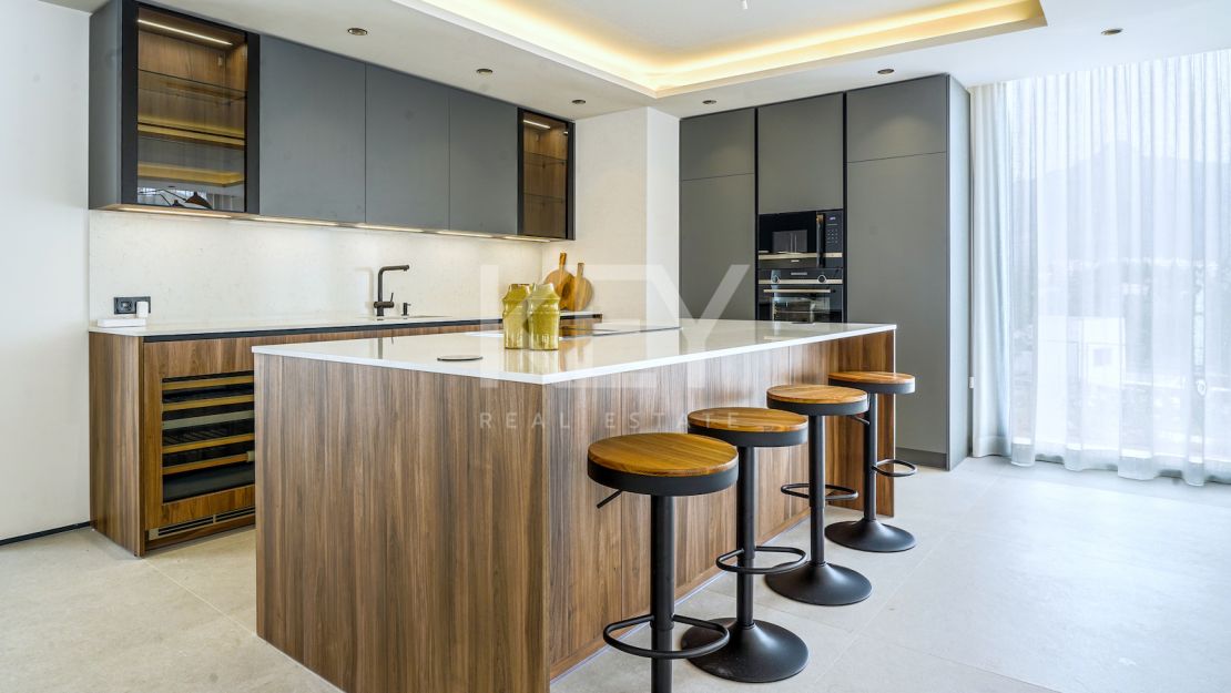 Totally refurbished, contemporary villa for sale in Nueva Andalucia, Marbella