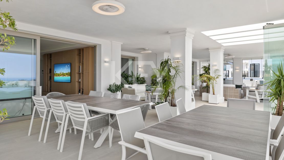 Потрясающая квартира с 7 спальнями и потрясающим видом на Средиземное море на продажу в Новой Андалусии, Марбелья