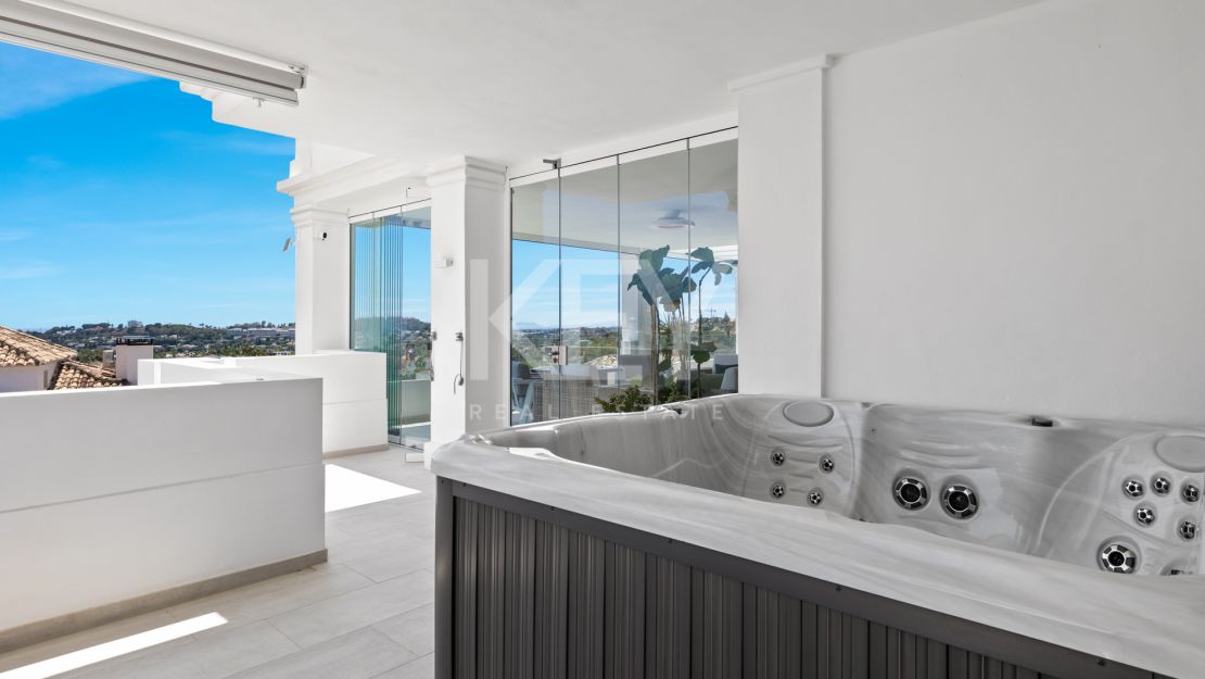 Потрясающая квартира с 7 спальнями и потрясающим видом на Средиземное море на продажу в Новой Андалусии, Марбелья