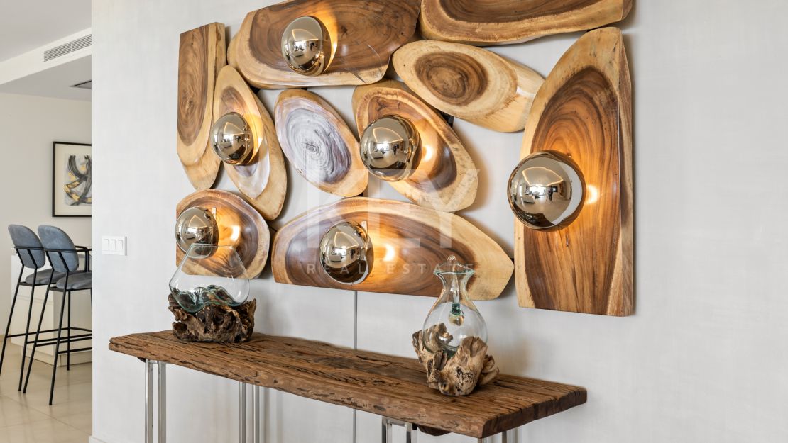 Потрясающая квартира с 7 спальнями и потрясающим видом на Средиземное море на продажу в Новой Андалусии, Марбелья