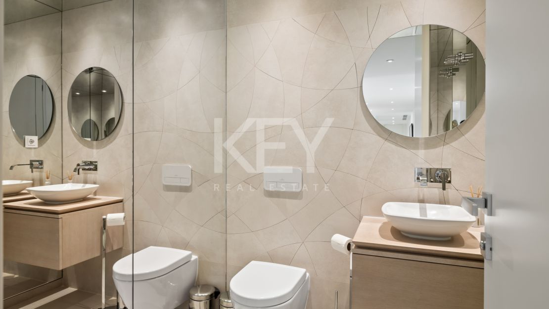 Потрясающая квартира с 7 спальнями и потрясающим видом на Средиземное море на продажу в Новой Андалусии, Марбелья