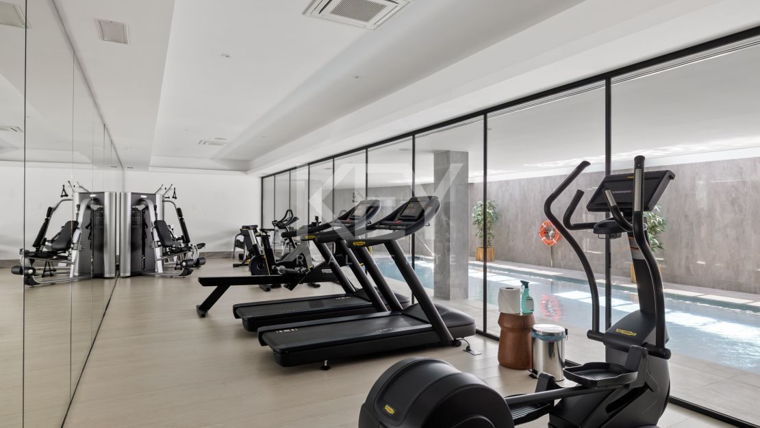 Потрясающая квартира с 7 спальнями и потрясающим видом на Средиземное море на продажу в Новой Андалусии, Марбелья