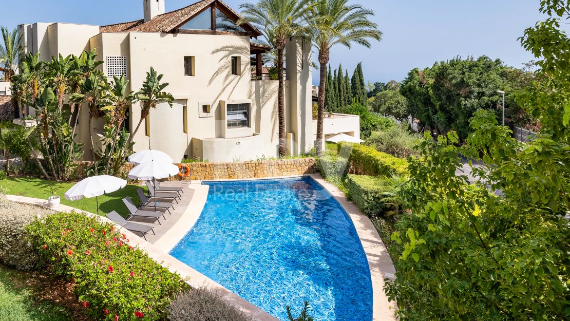 Charming apartment for sale in the Golden Mile, Marbella