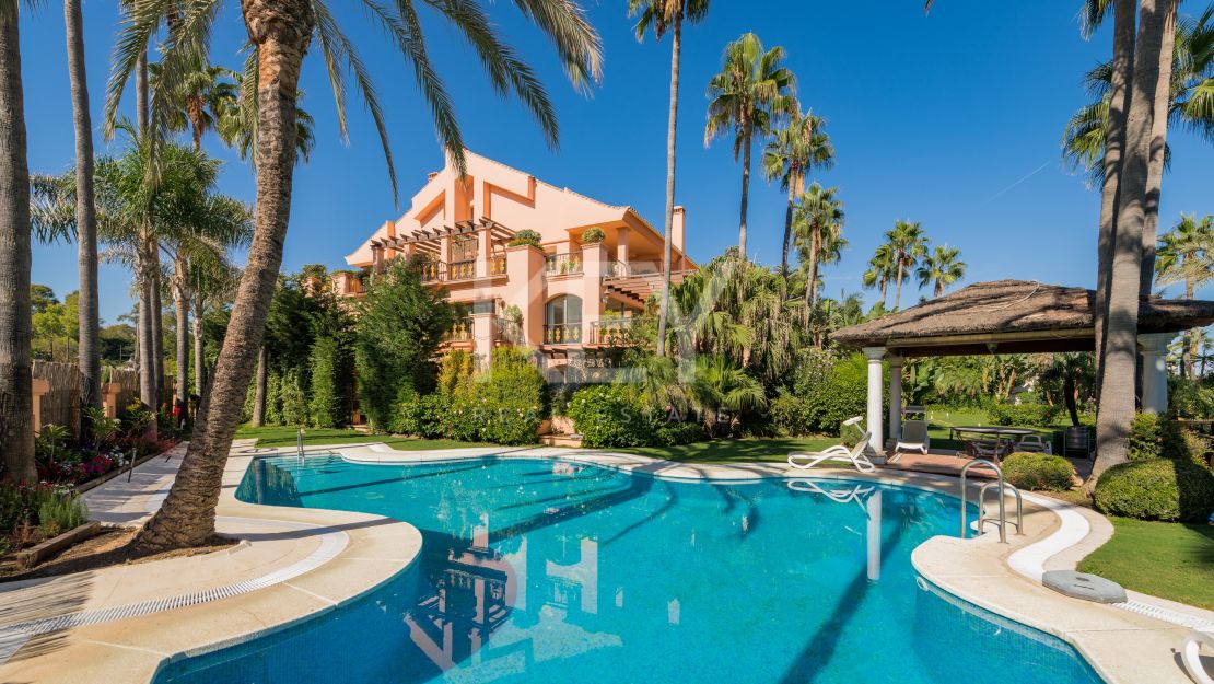 A spectacular beachfront ground floor duplex for sale in Puerto Banus, Marbella