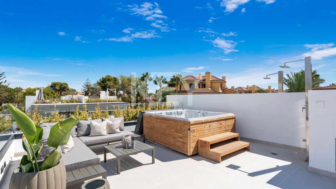 Beautiful and Contemporary Semi Detached House in Banus Bay, Puerto Banus, Marbella