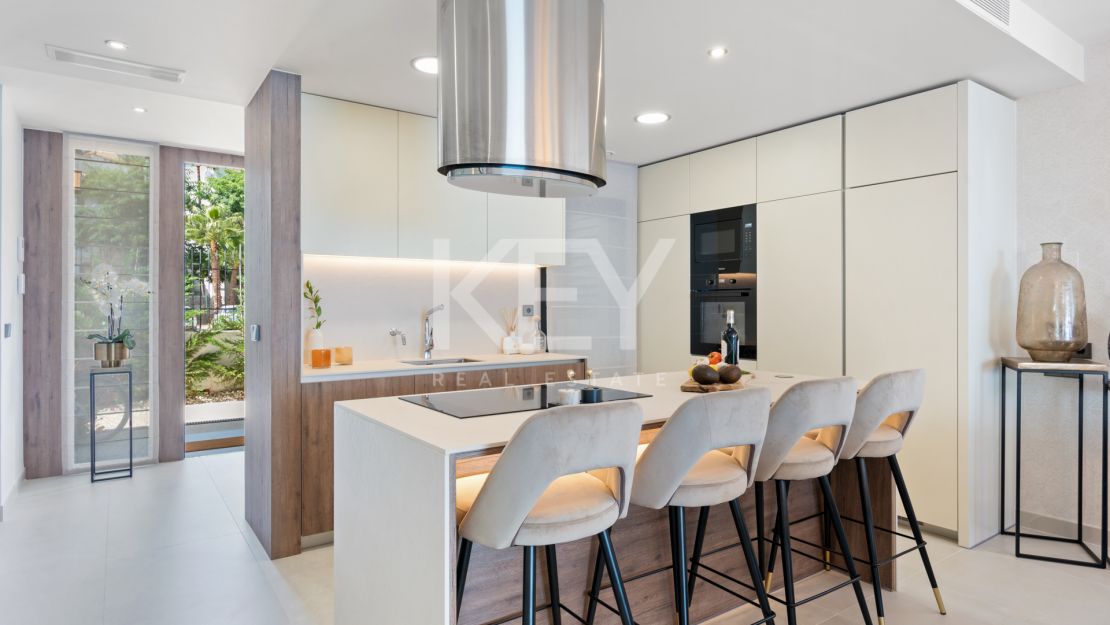 Beautiful and Contemporary Semi Detached House in Banus Bay, Puerto Banus, Marbella